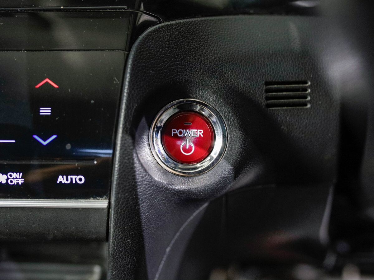 Honda Shuttle 2015 - фото автомобиля