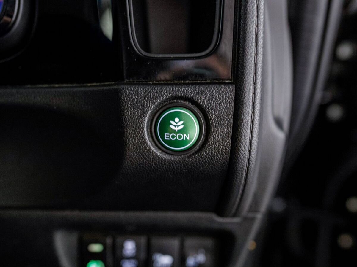 Honda Shuttle 2015 - фото автомобиля