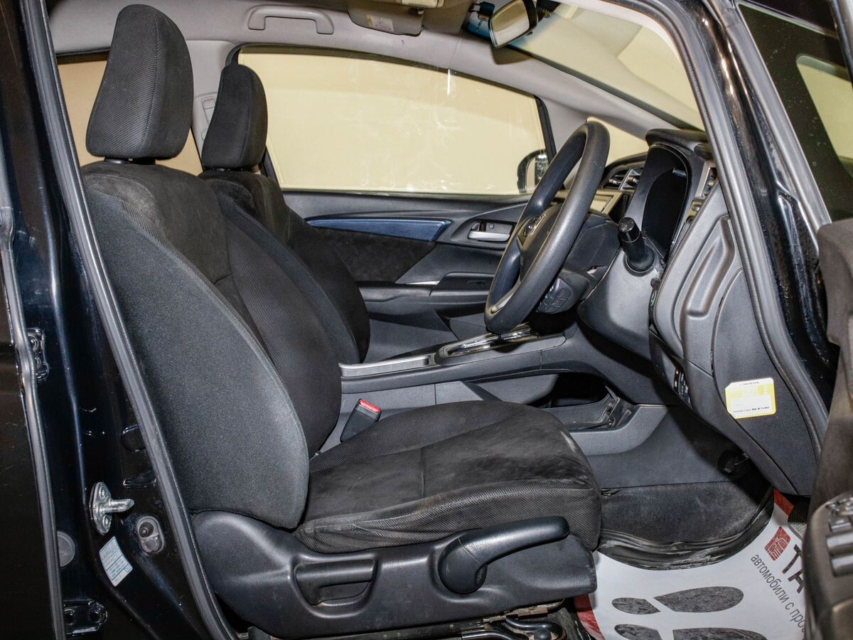 Honda Shuttle 2015 - фото автомобиля