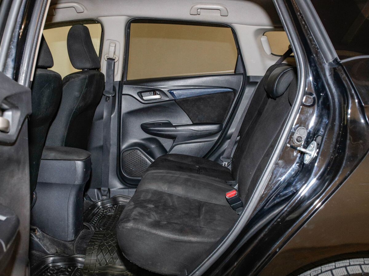 Honda Shuttle 2015 - фото автомобиля