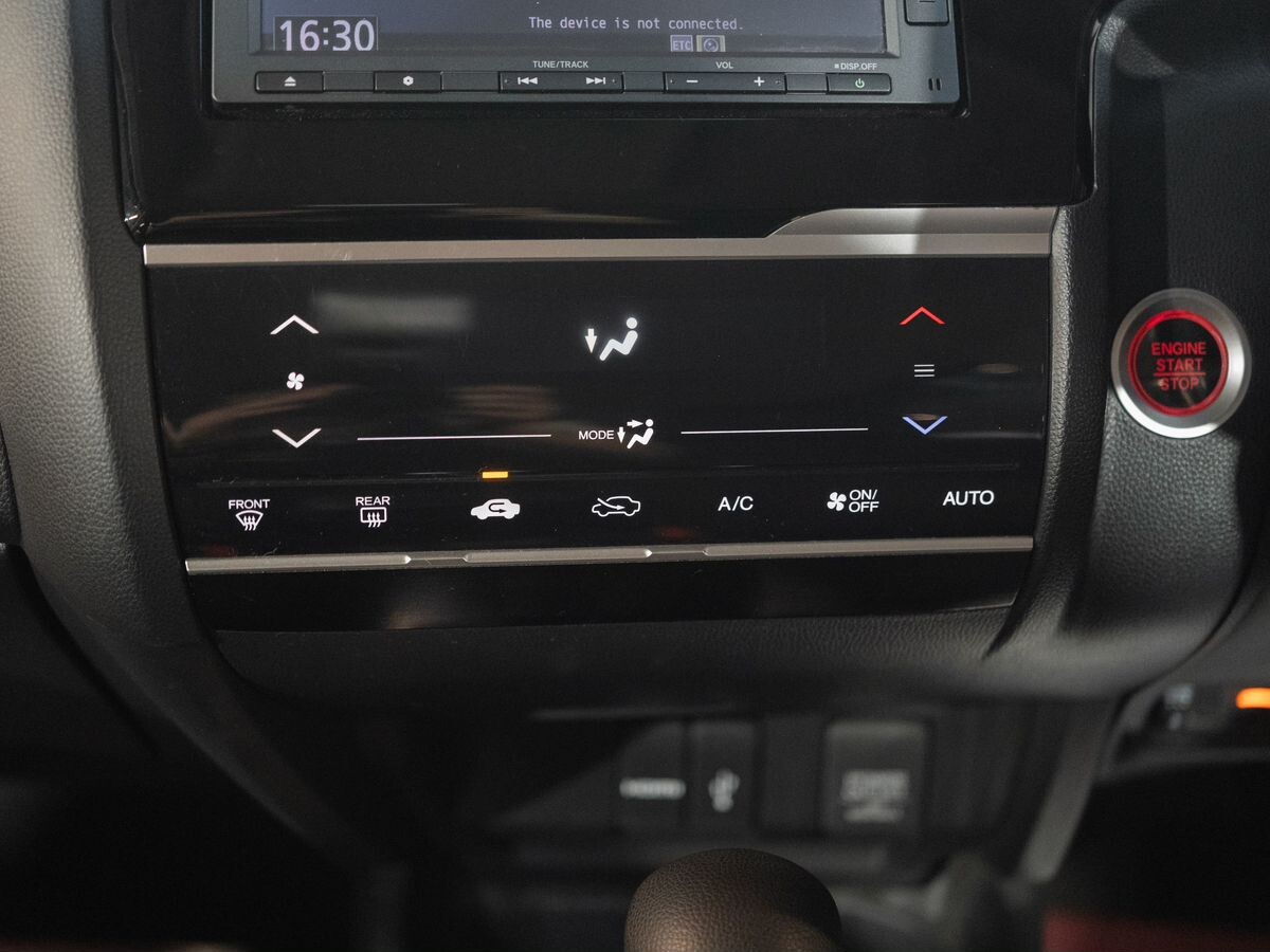 Honda Fit 2017 - фото автомобиля