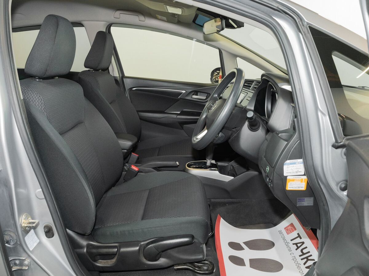 Honda Fit 2017 - фото автомобиля