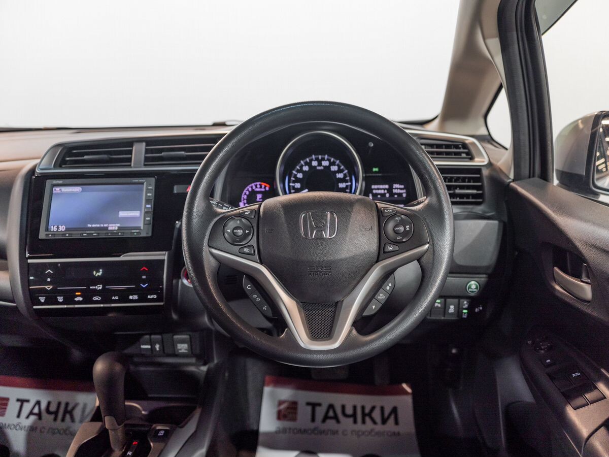 Honda Fit 2017 - фото автомобиля
