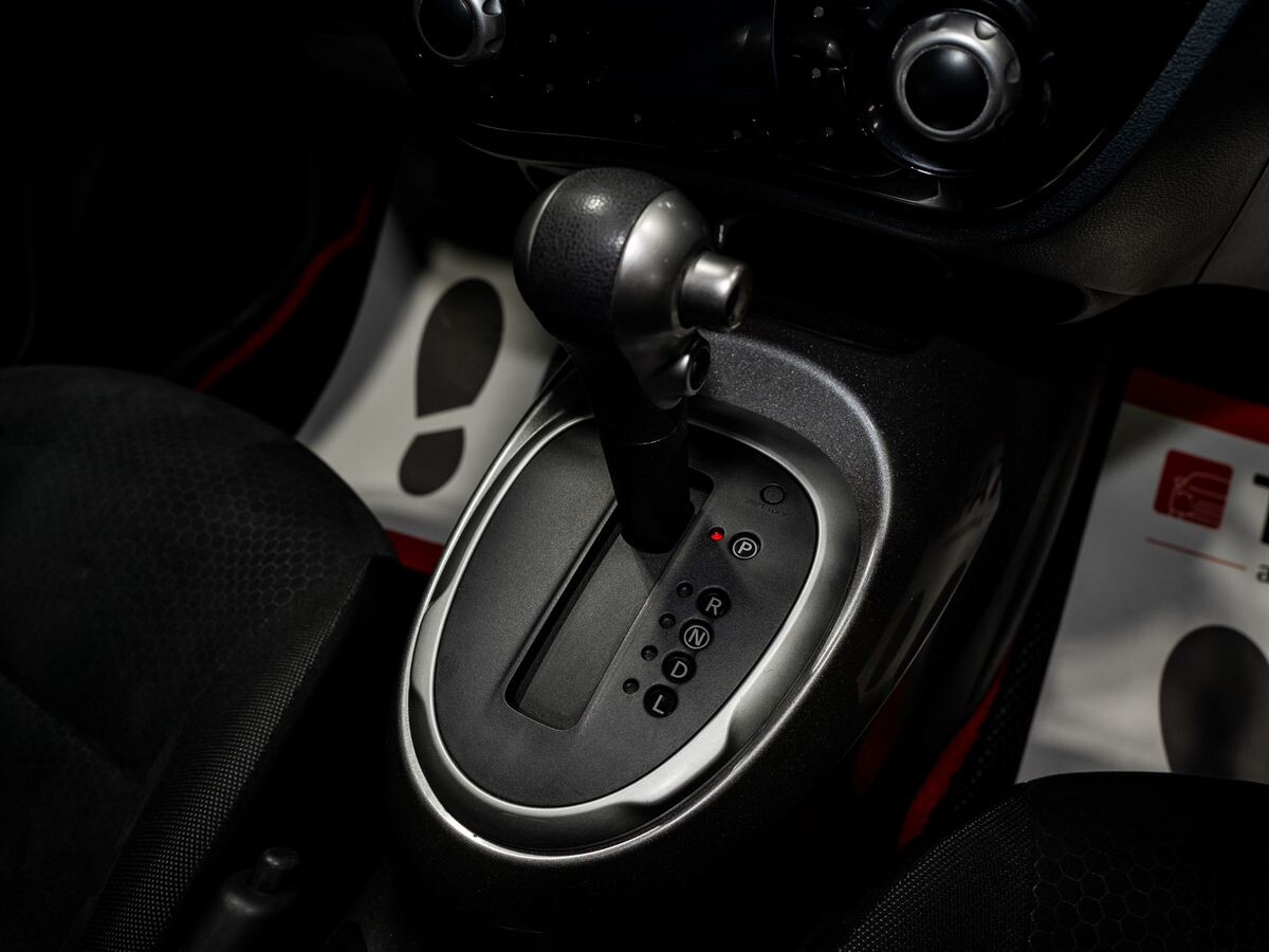 Nissan Juke 2016 - фото автомобиля