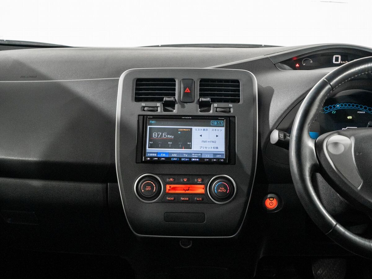 Nissan Leaf 2012 - фото автомобиля