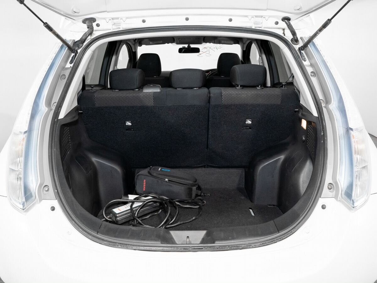 Nissan Leaf 2012 - фото автомобиля