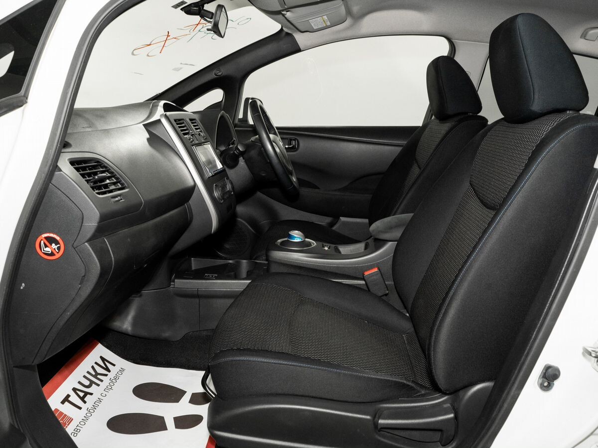 Nissan Leaf 2012 - фото автомобиля