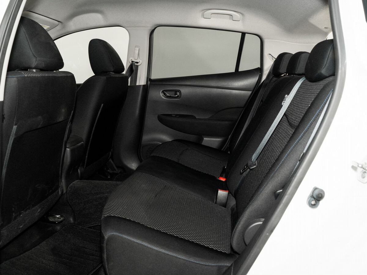 Nissan Leaf 2012 - фото автомобиля