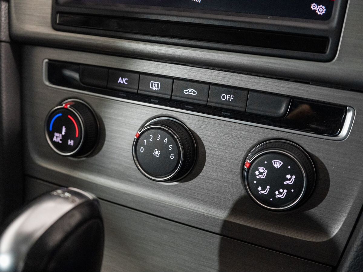Volkswagen Golf 2014 - фото автомобиля