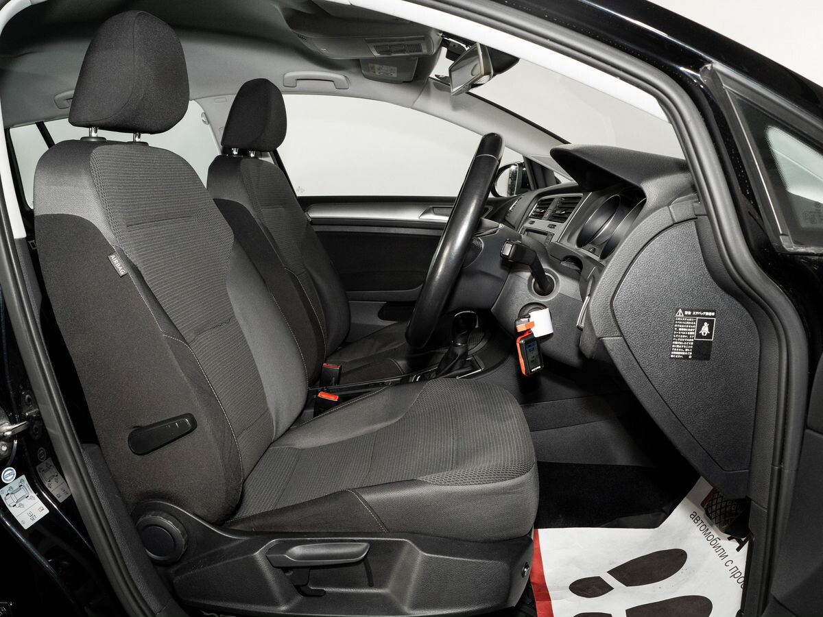 Volkswagen Golf 2014 - фото автомобиля