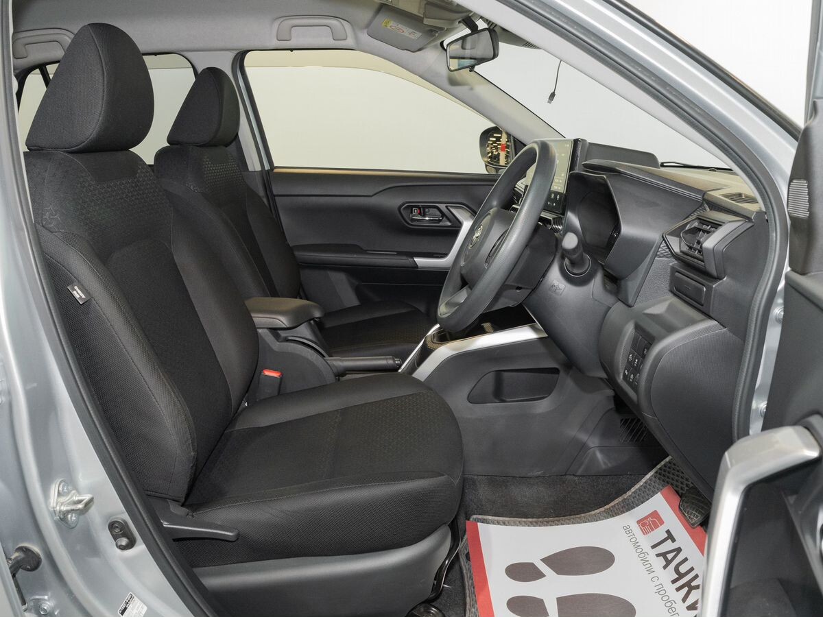 Toyota Raize 2020 - фото автомобиля