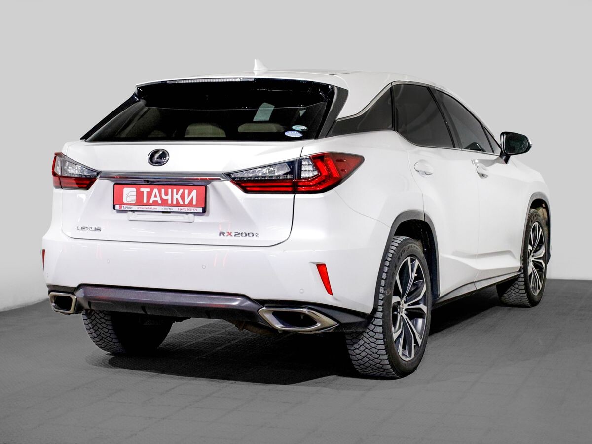 Lexus RX200t 2017 - фото автомобиля