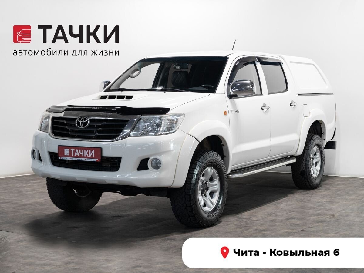 Toyota Hilux 2012 - фото автомобиля