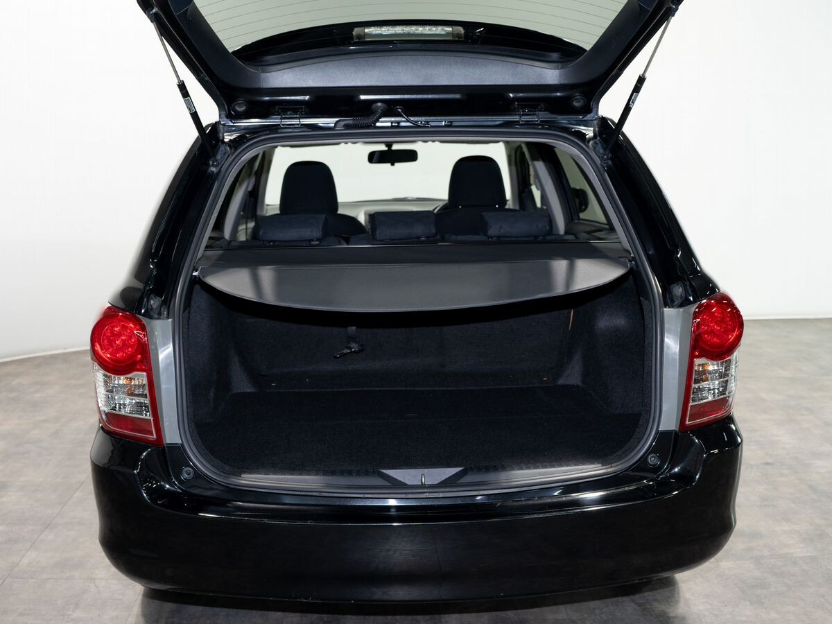 Toyota Corolla Fielder 2010 - фото автомобиля