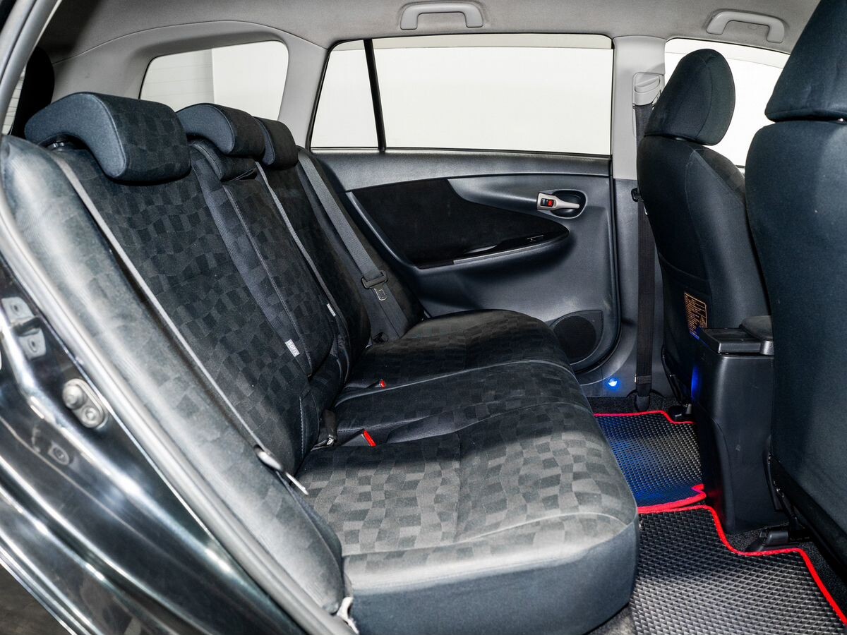 Toyota Corolla Fielder 2010 - фото автомобиля