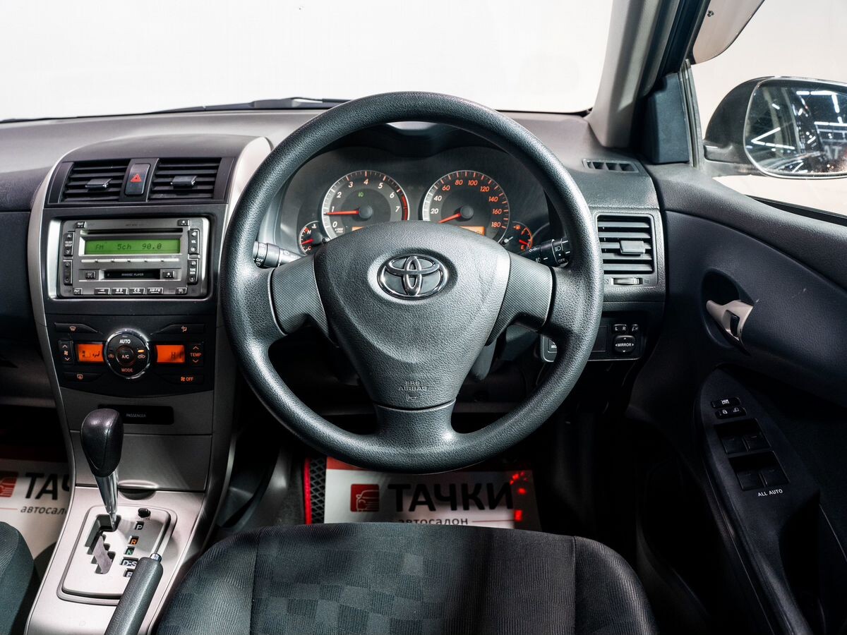 Toyota Corolla Fielder 2010 - фото автомобиля