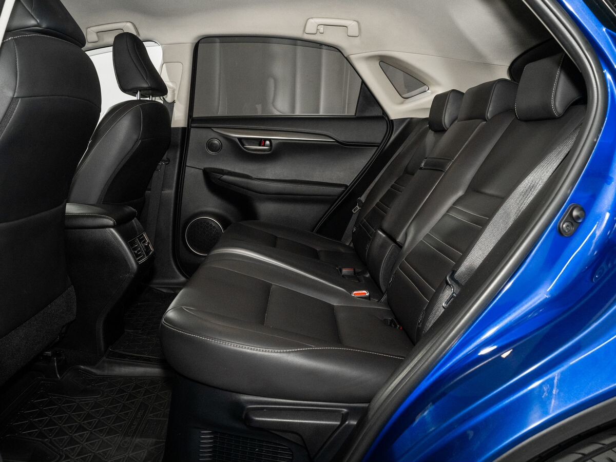 Lexus NX200 2016 - фото автомобиля