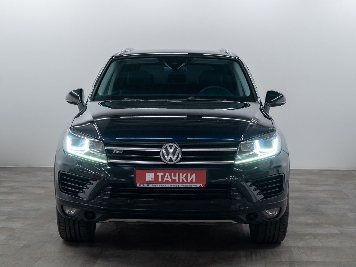 Volkswagen Touareg 2017 - фото автомобиля
