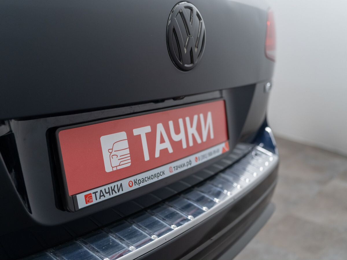 Volkswagen Touareg 2017 - фото автомобиля