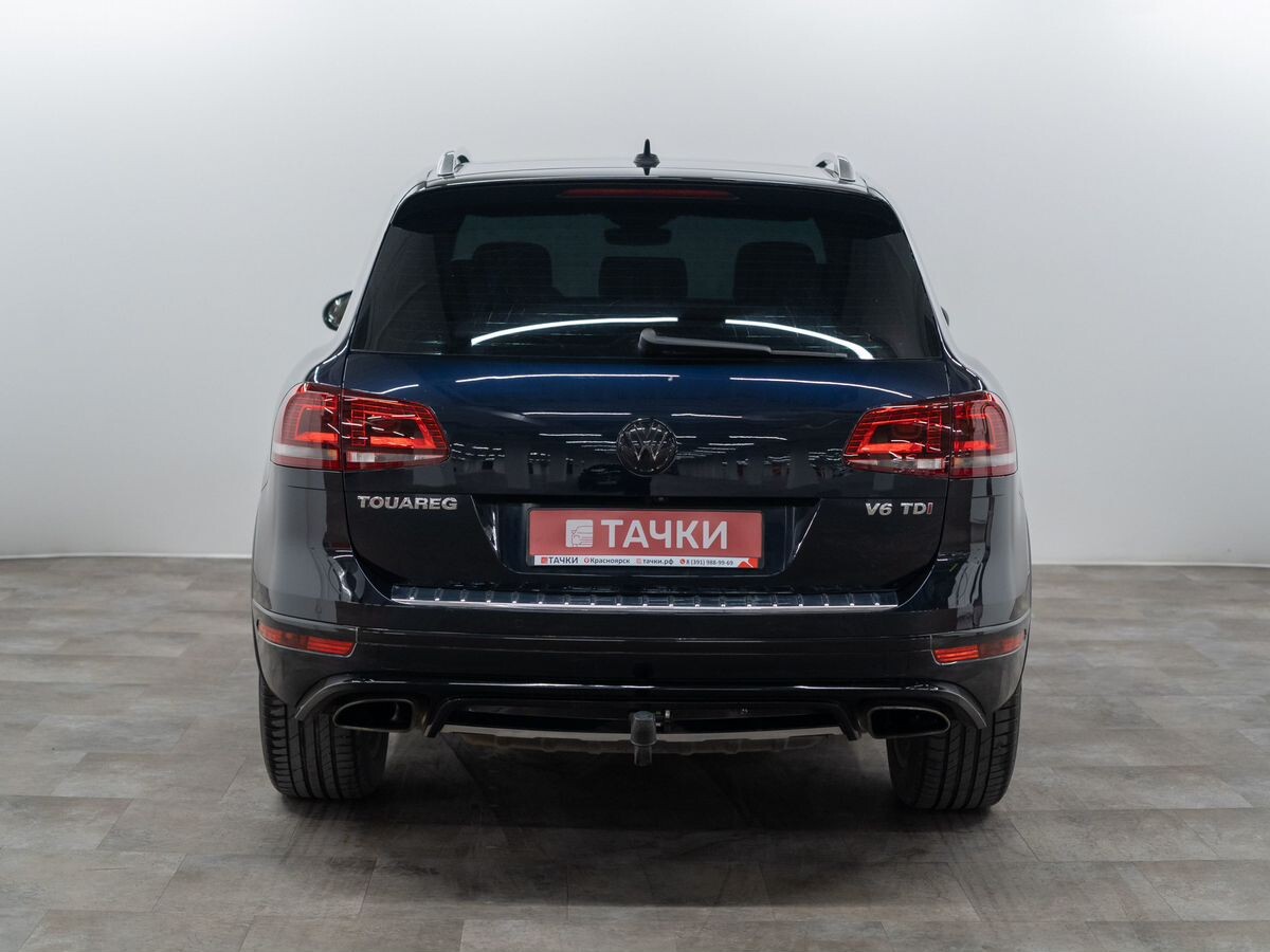 Volkswagen Touareg 2017 - фото автомобиля