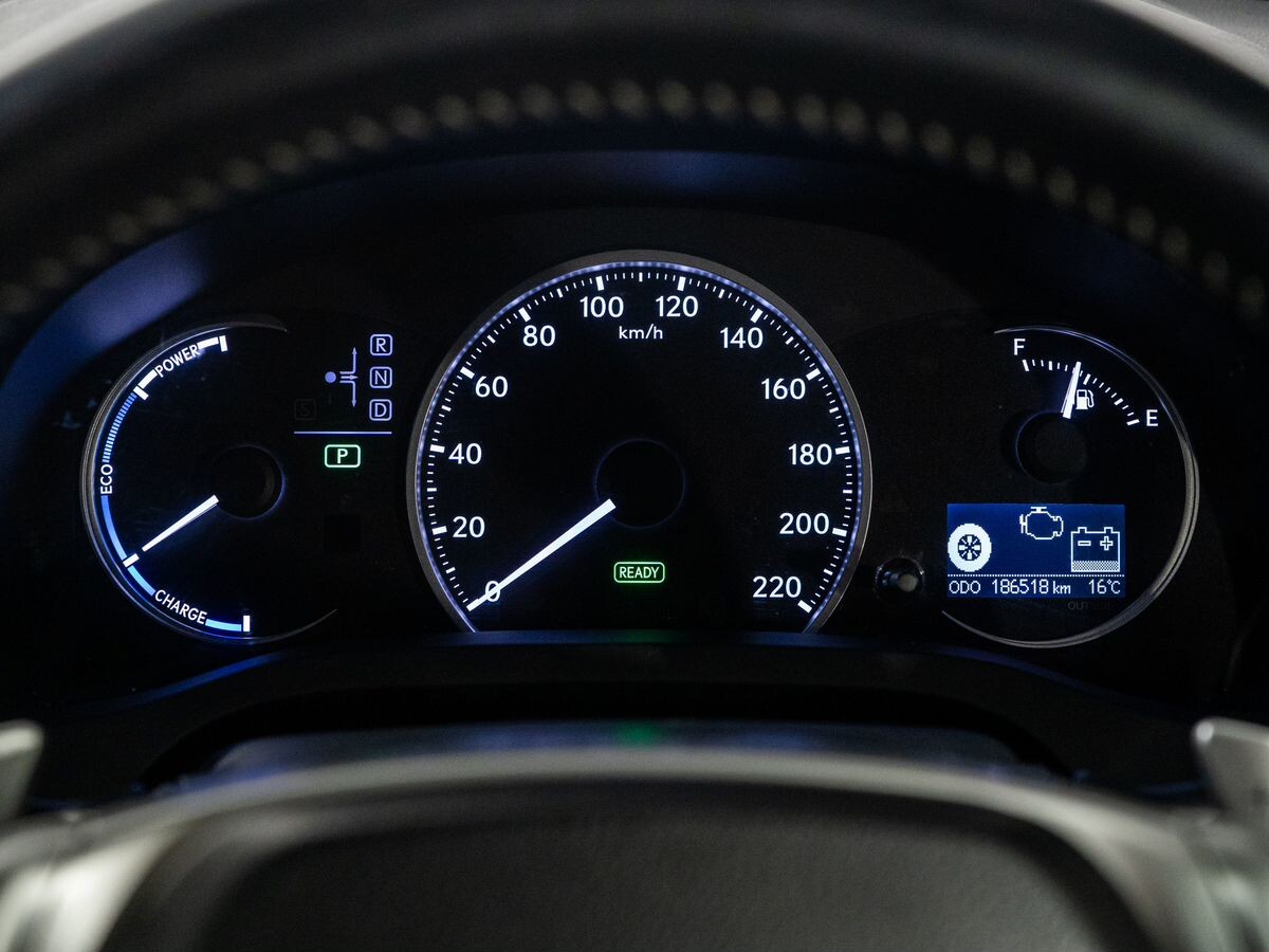 Lexus CT200h 2011 - фото автомобиля