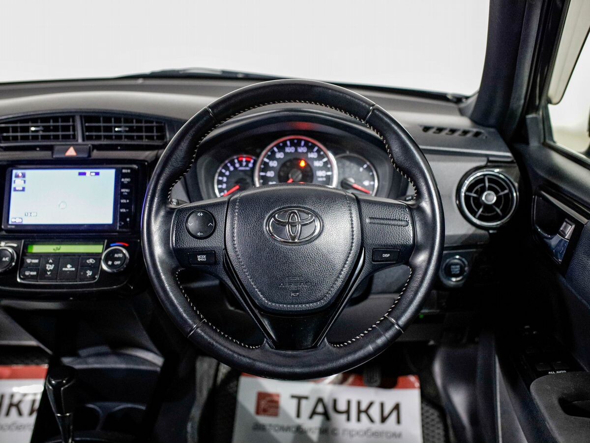Toyota Corolla Fielder 2015 - фото автомобиля