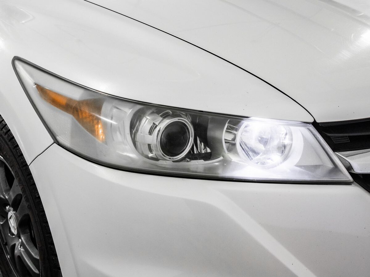 Honda Stream 2009 - фото автомобиля