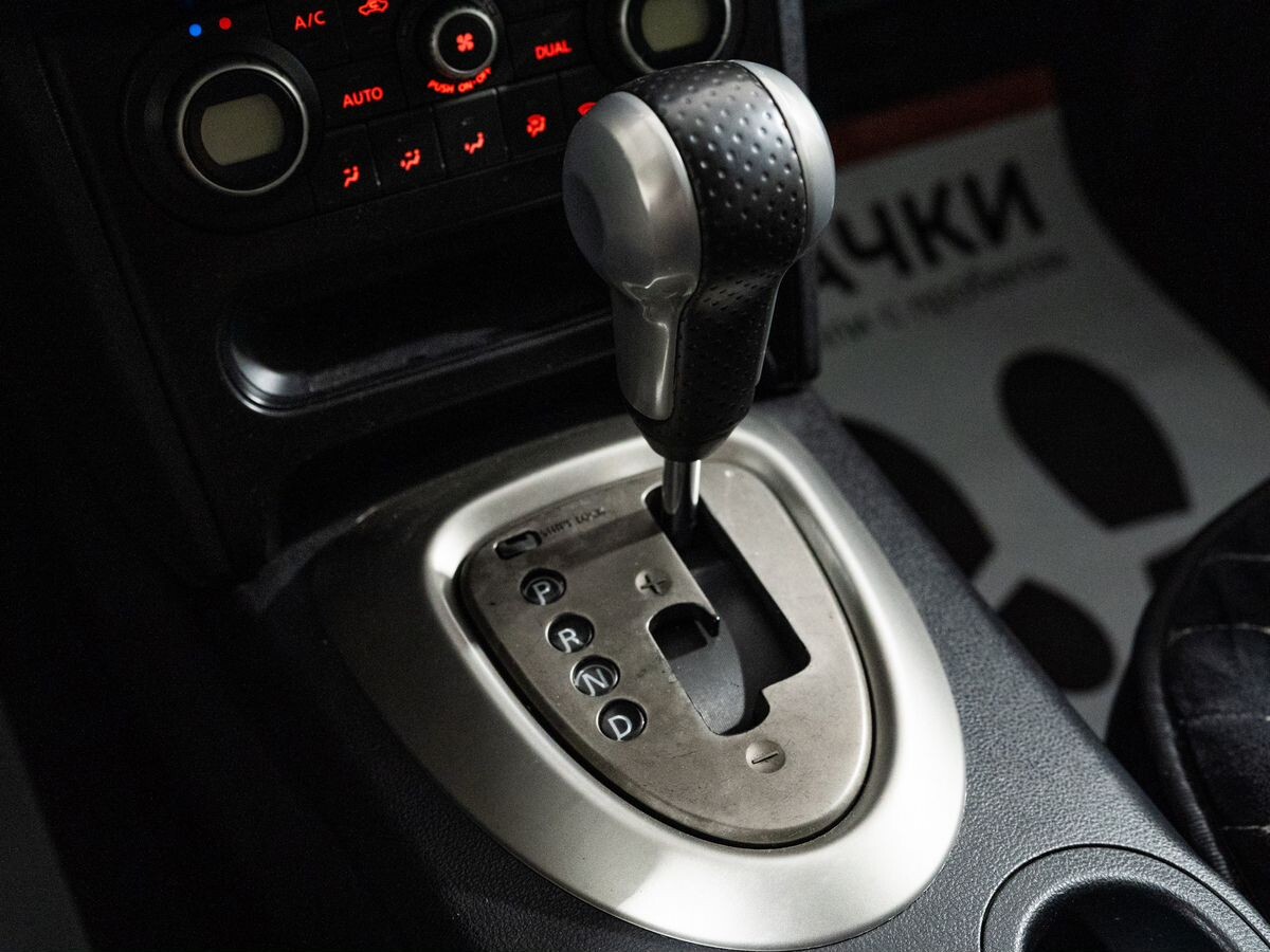 Nissan Qashqai 2010 - фото автомобиля