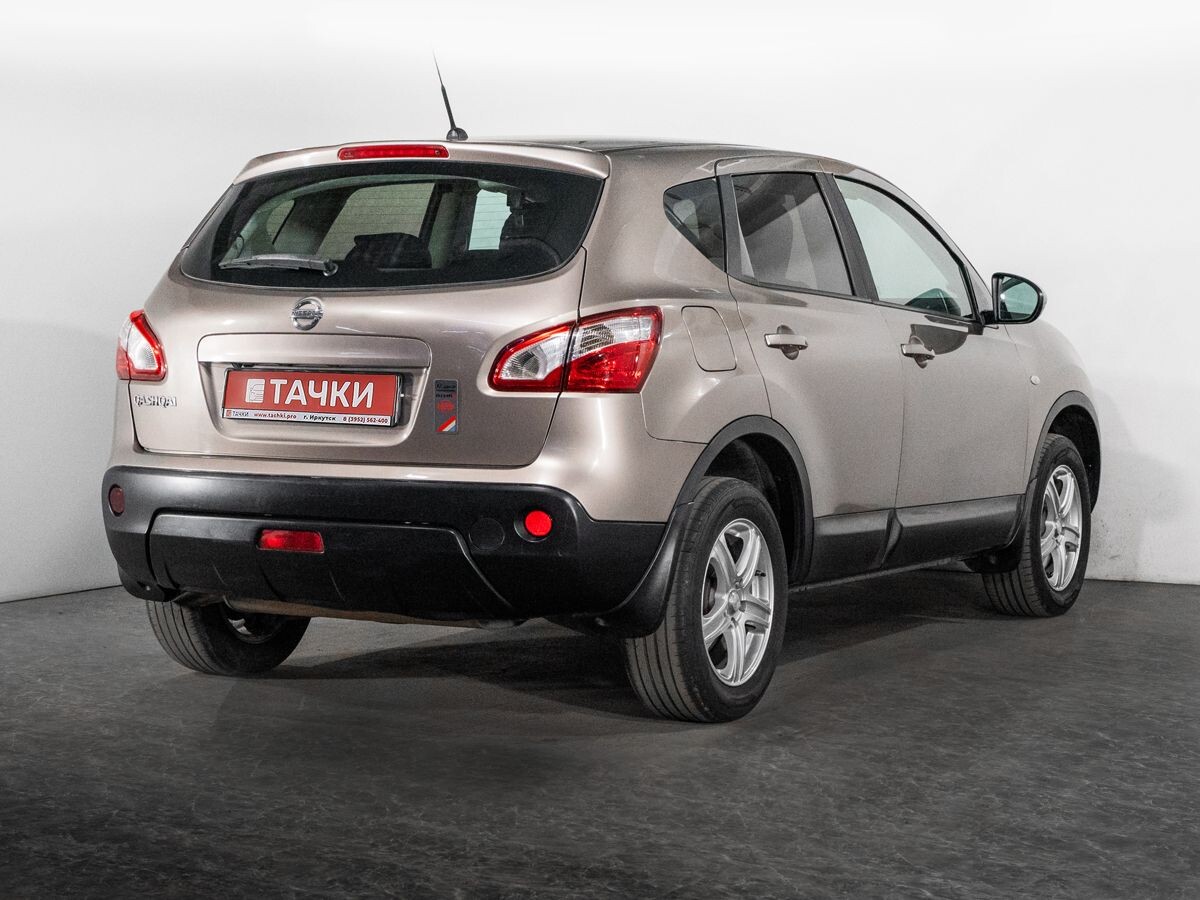 Nissan Qashqai 2010 - фото автомобиля