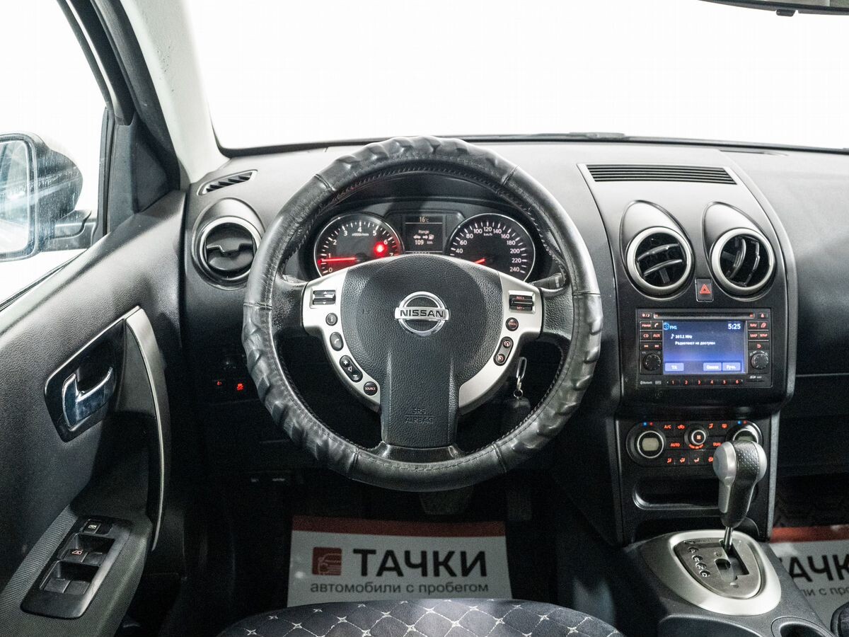 Nissan Qashqai 2010 - фото автомобиля