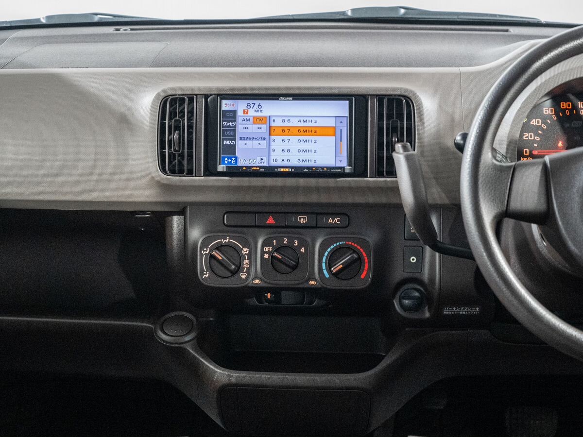 Toyota Passo 2016 - фото автомобиля