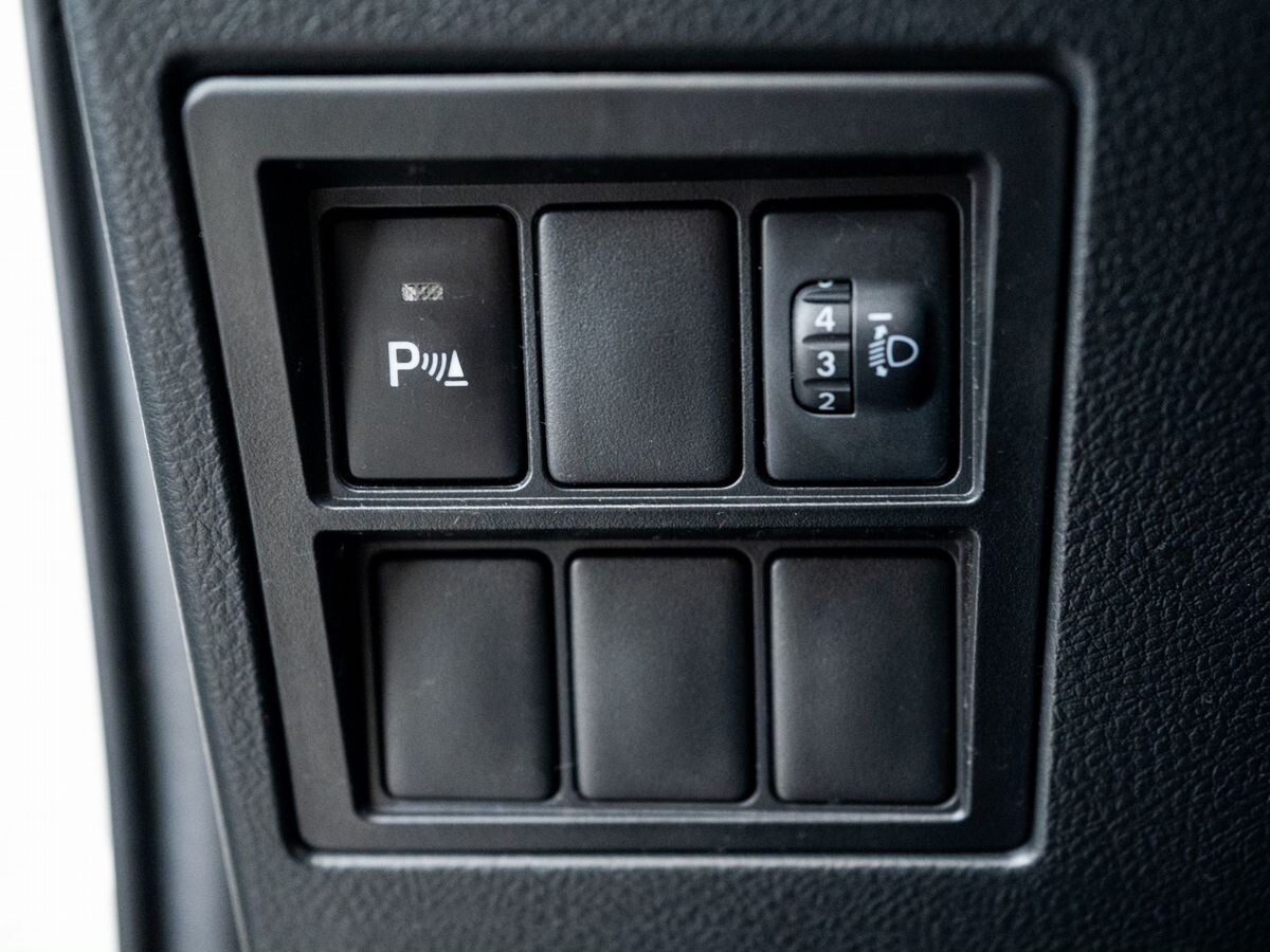 Toyota Fortuner 2018 - фото автомобиля