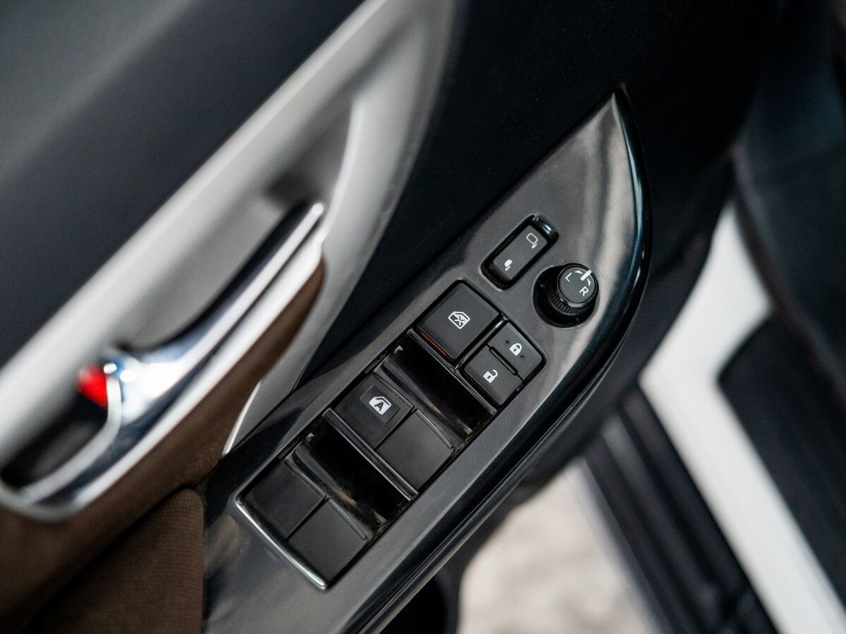 Toyota Fortuner 2018 - фото автомобиля