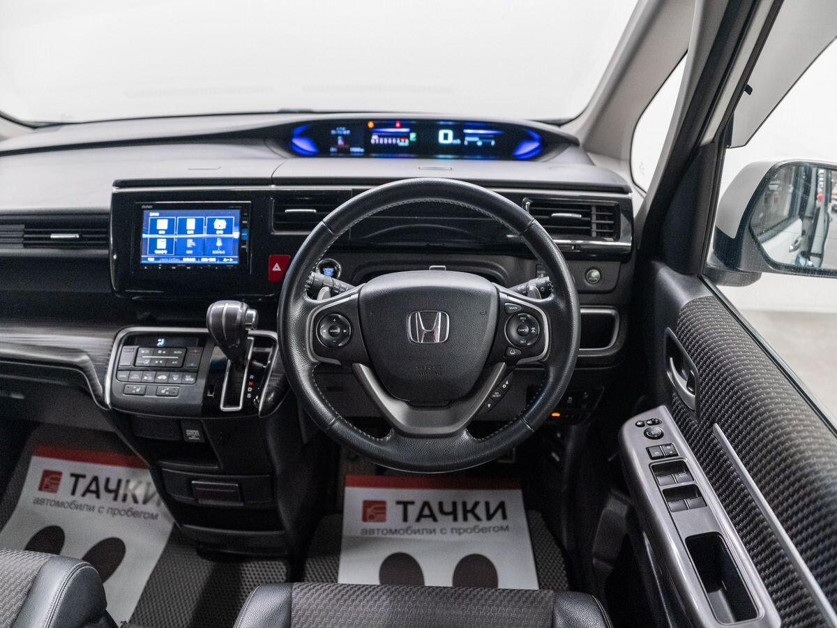 Honda Stepwgn 2017 - фото автомобиля