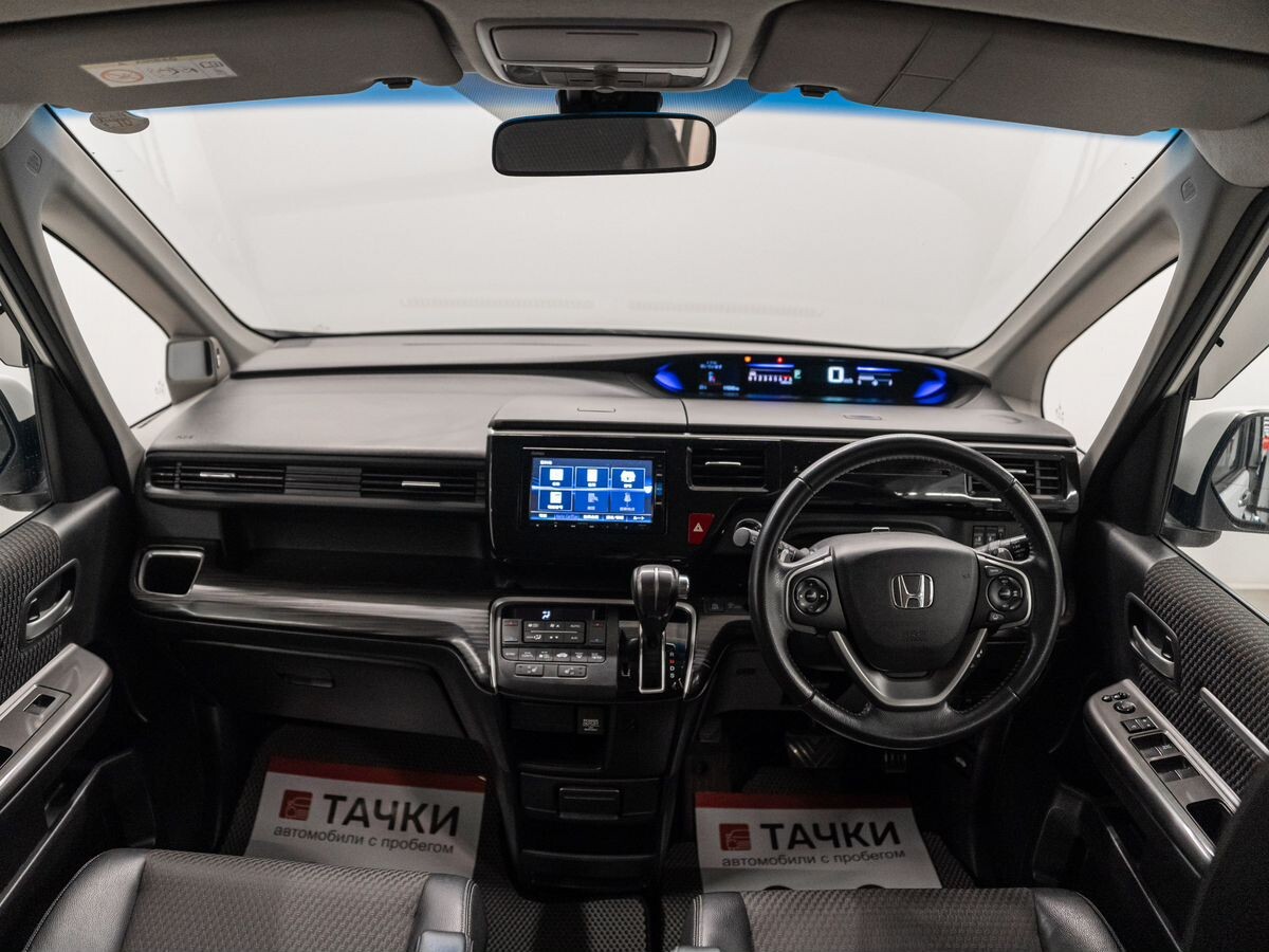 Honda Stepwgn 2017 - фото автомобиля