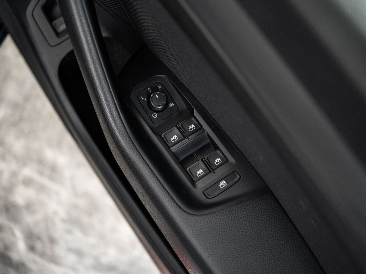 Volkswagen Passat 2015 - фото автомобиля