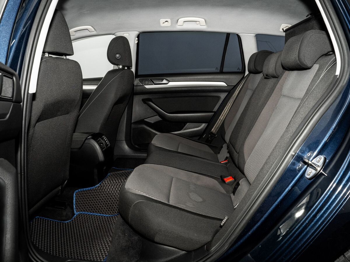 Volkswagen Passat 2015 - фото автомобиля