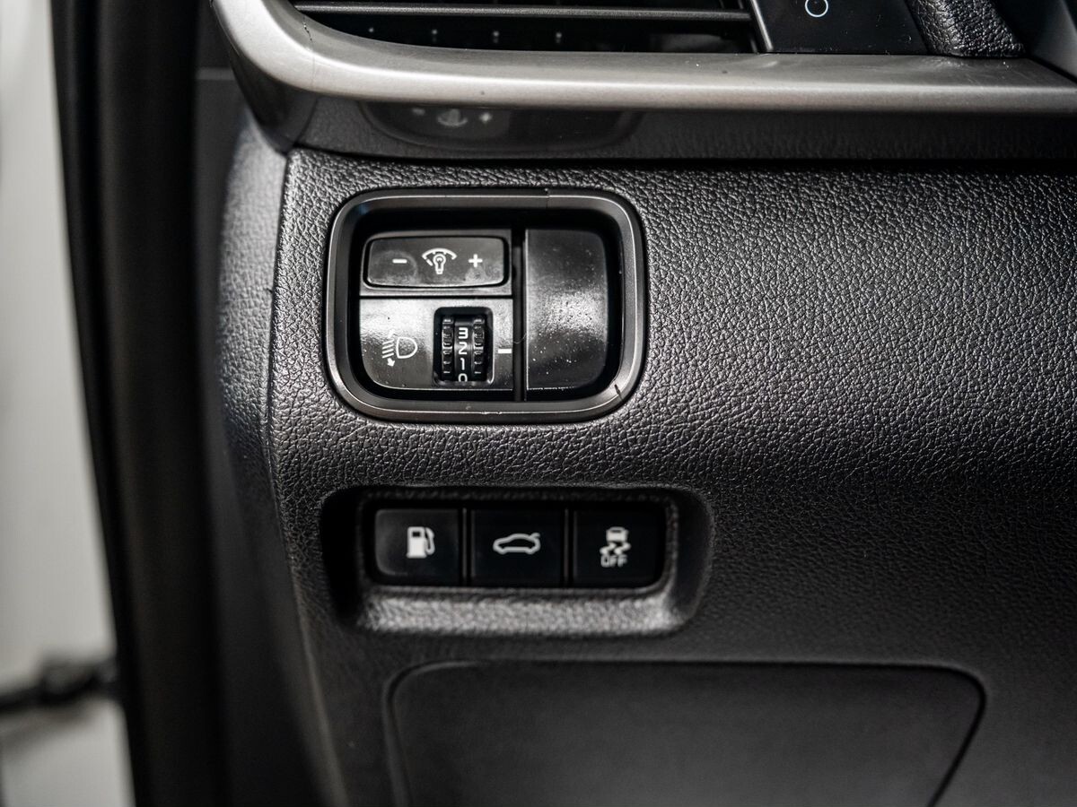 Kia Optima 2019 - фото автомобиля