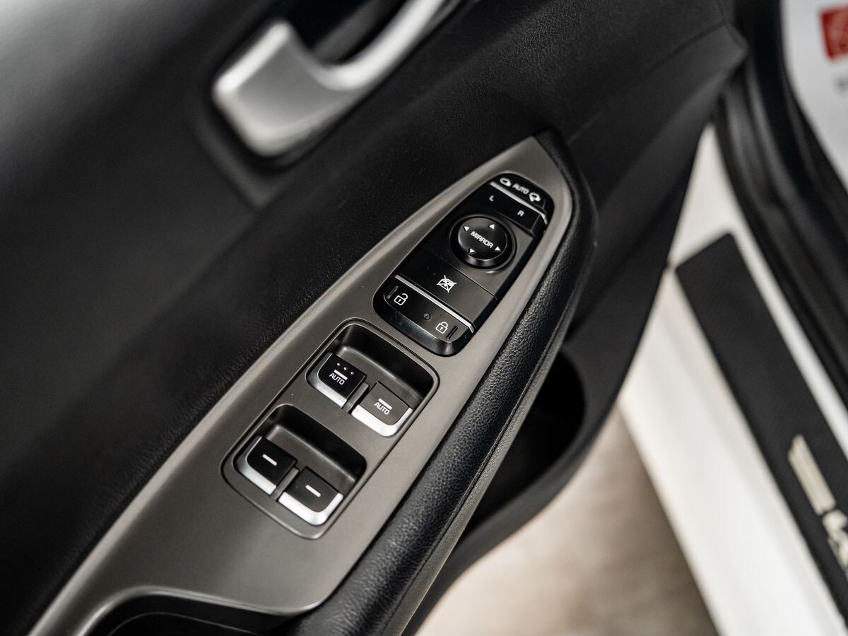 Kia Optima 2019 - фото автомобиля