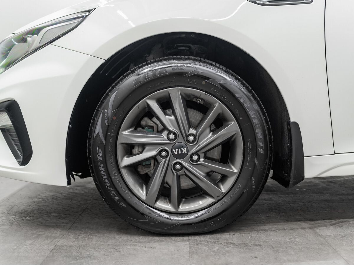 Kia Optima 2019 - фото автомобиля