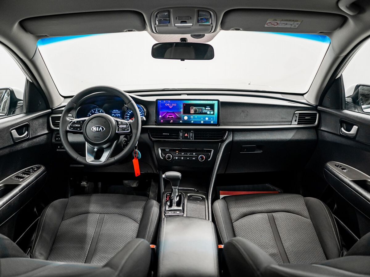 Kia Optima 2019 - фото автомобиля