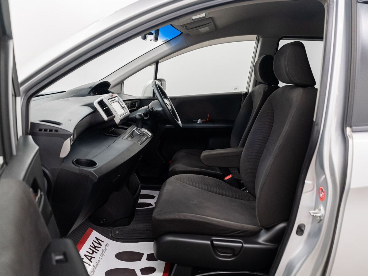 Honda Freed 2012 - фото автомобиля