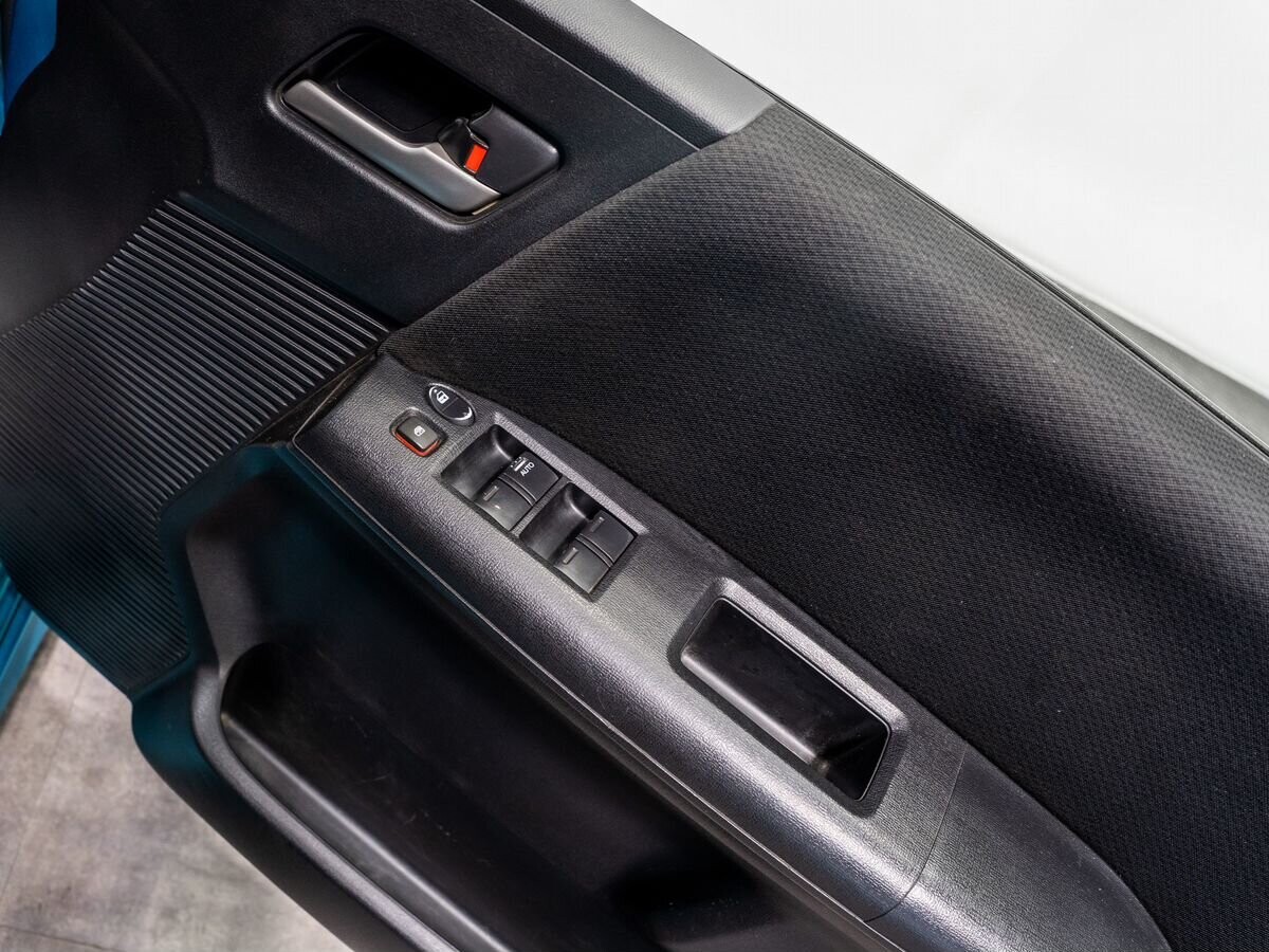 Honda Freed Spike 2013 - фото автомобиля