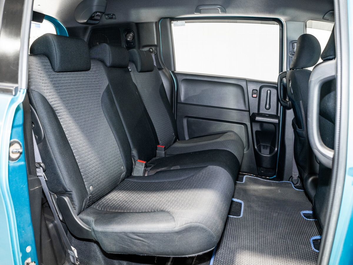 Honda Freed Spike 2013 - фото автомобиля