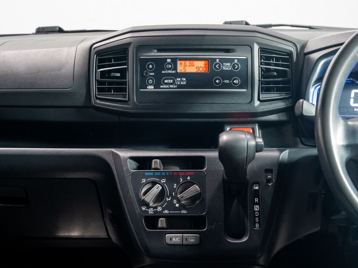 Daihatsu Mira e:S 2020 - фото автомобиля