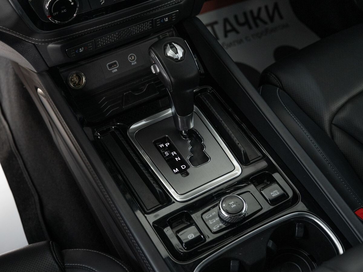 SsangYong Rexton 2019 - фото автомобиля
