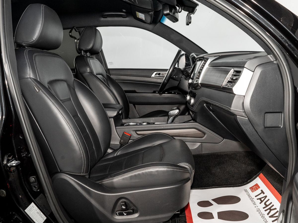 SsangYong Rexton 2019 - фото автомобиля