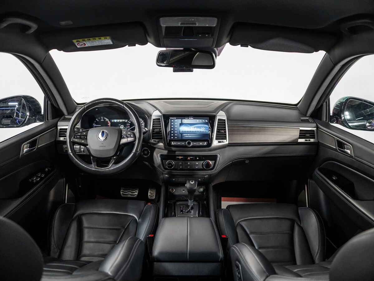 SsangYong Rexton 2019 - фото автомобиля
