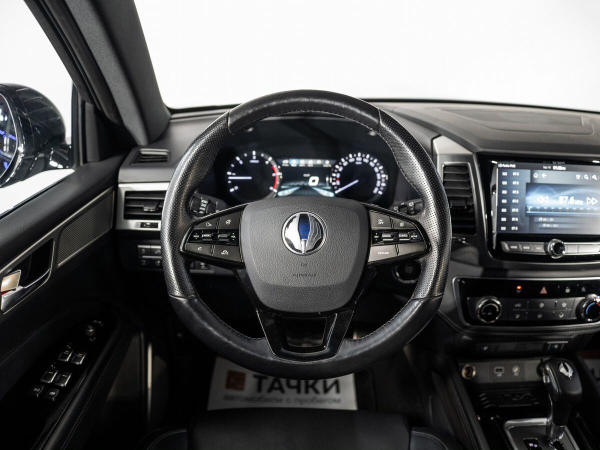 SsangYong Rexton 2019 - фото автомобиля