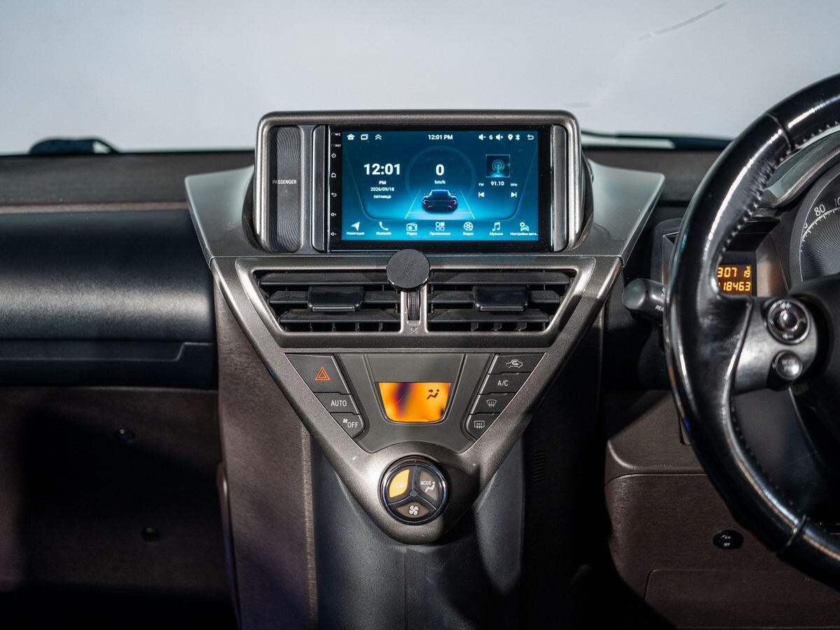 Toyota iQ 2008 - фото автомобиля